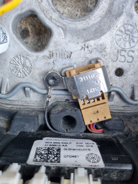 Шкода Октавия волан