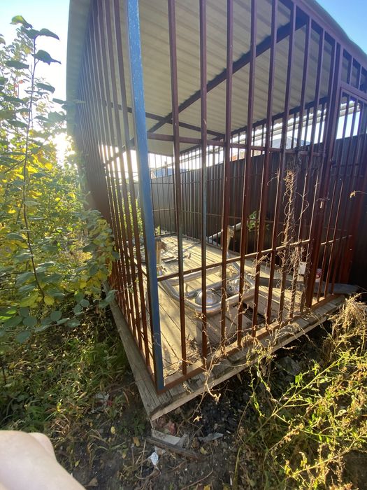 Продам металлический вольер