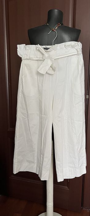 Pantaloni albi largi culottes