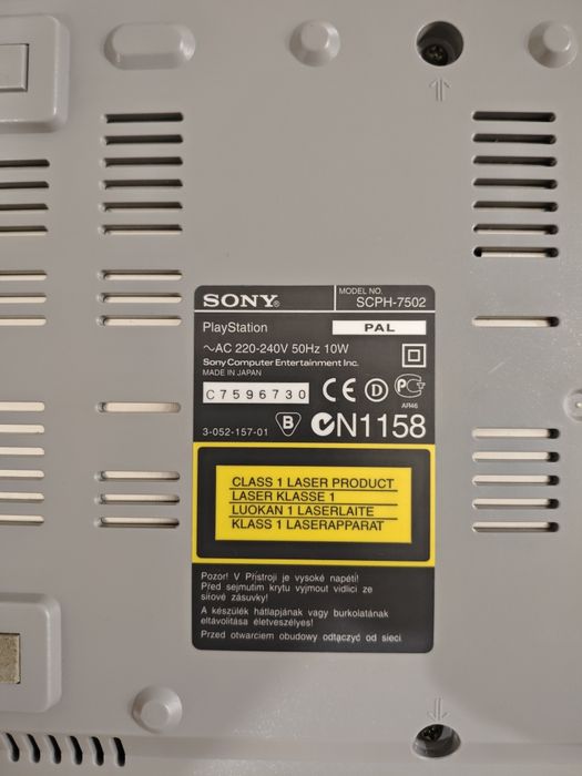 Consolă PlayStation 1 (PS1) Modată Cip MM3 + 2 Manete + Jocuri, Funcțională Made in Japan
