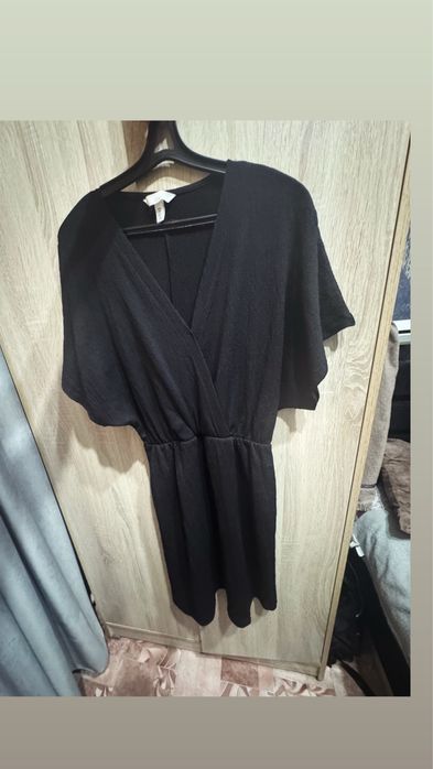 Продам женские платья