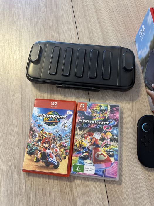 Nintendo Switch 2 + 2 игры на картридже