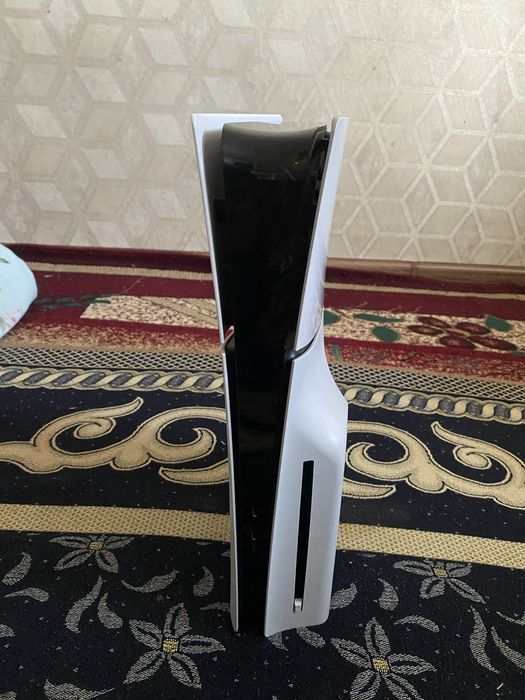 Playstation 5 slim ps5
