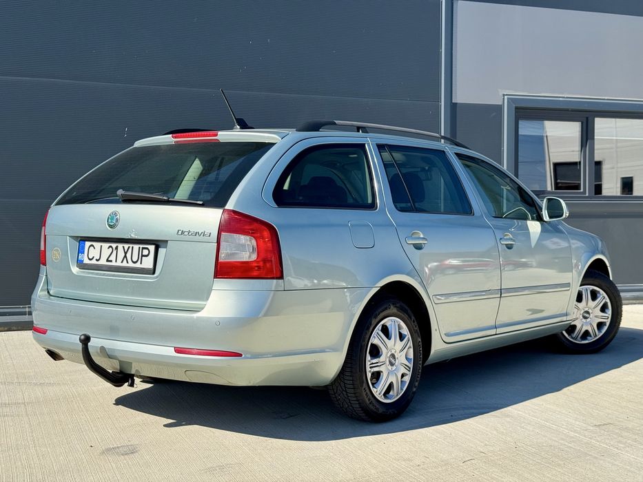 SKODA Octavia 2011 — imagine 3