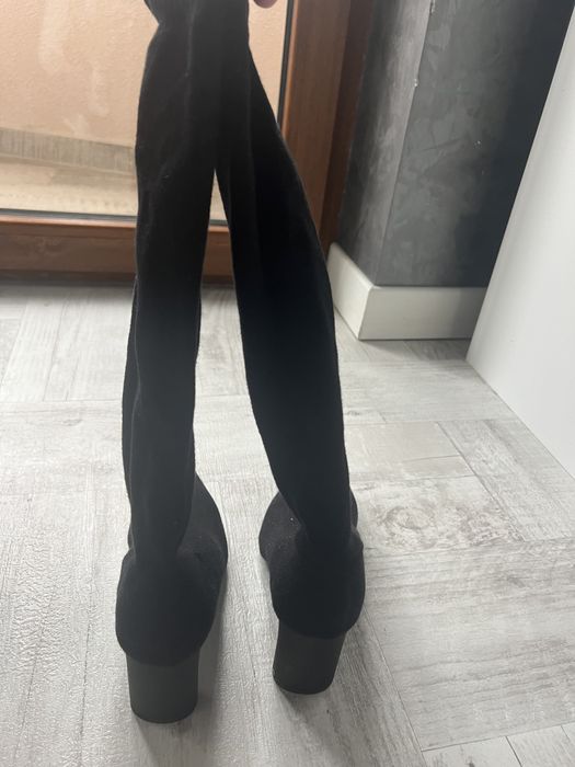 Боти, Ботуши, Пола