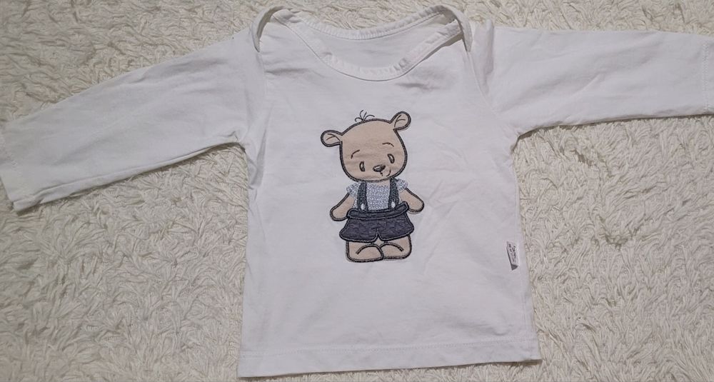 Продам костюм тройка для ребенка