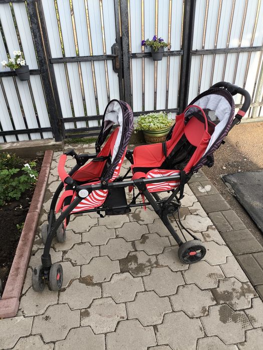 Продам коляску для погодок