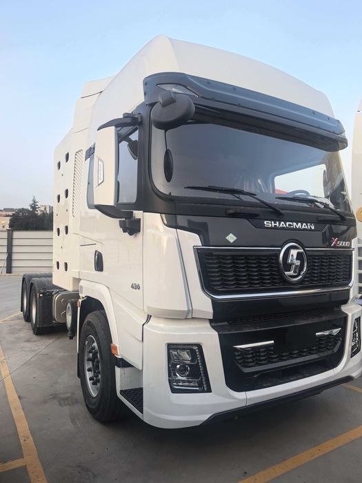 SHACMAN X5000 Тягач с полуприцепом 29м3