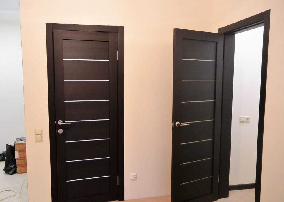 Установка межкомнатных дверей