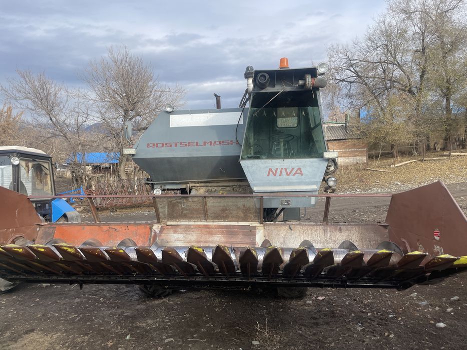 Продам комбайн нива эфект