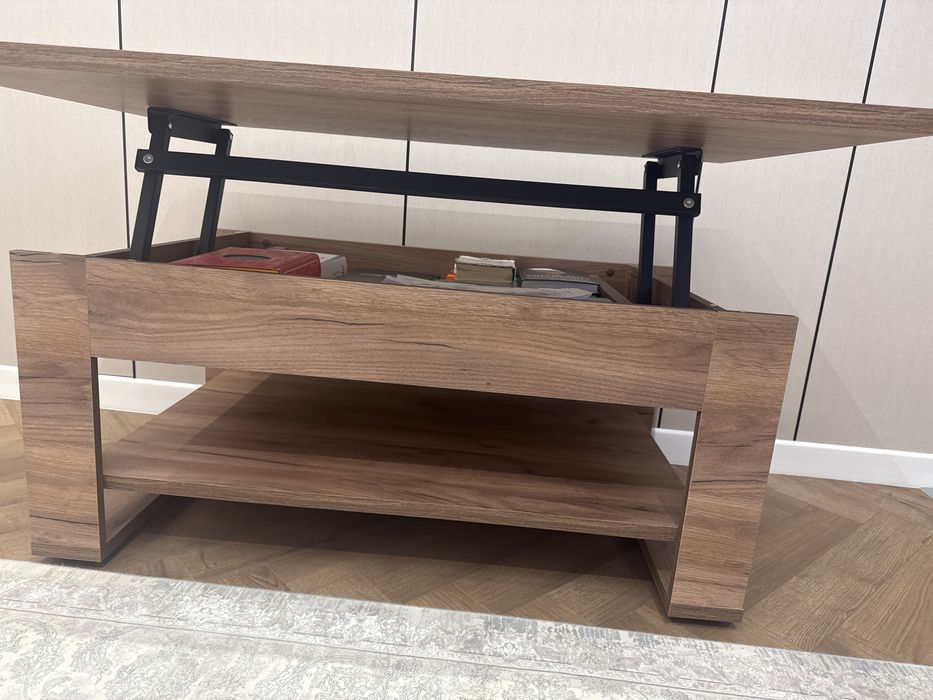 Продается журнальный столик.