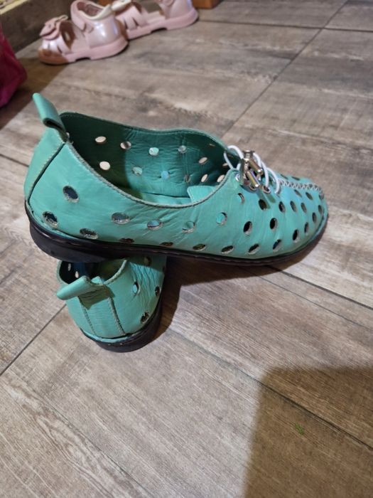 Дамски обувки естествена кожа