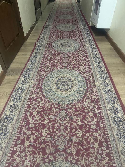 Продам ковровую дорожку