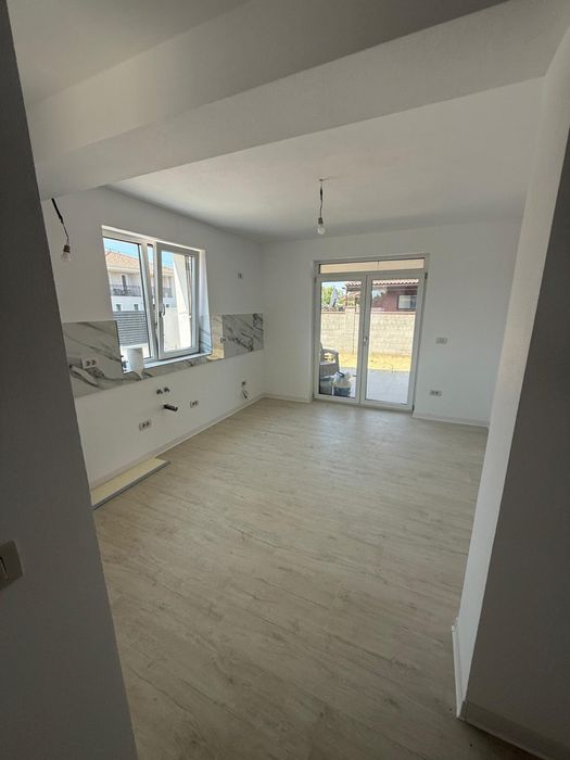 Proprietar,inchiriez duplex