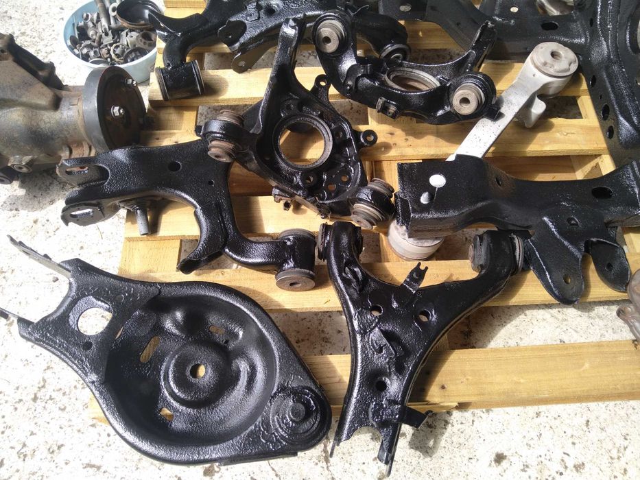 Заден мост комплект с диференциал Toyota Sequoia 2015