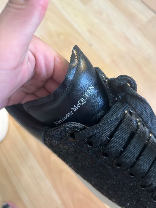 vând adidași alexander McQUEEN