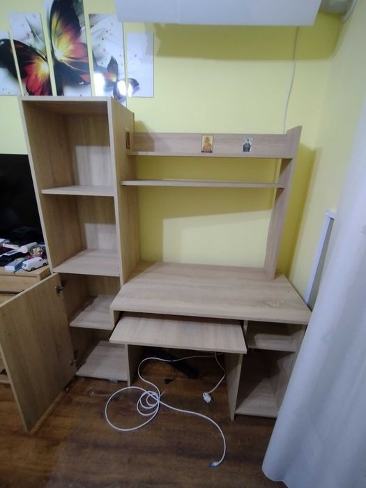 Vând birou camera copii