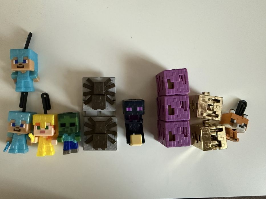 Kinder Minecraft фигурки