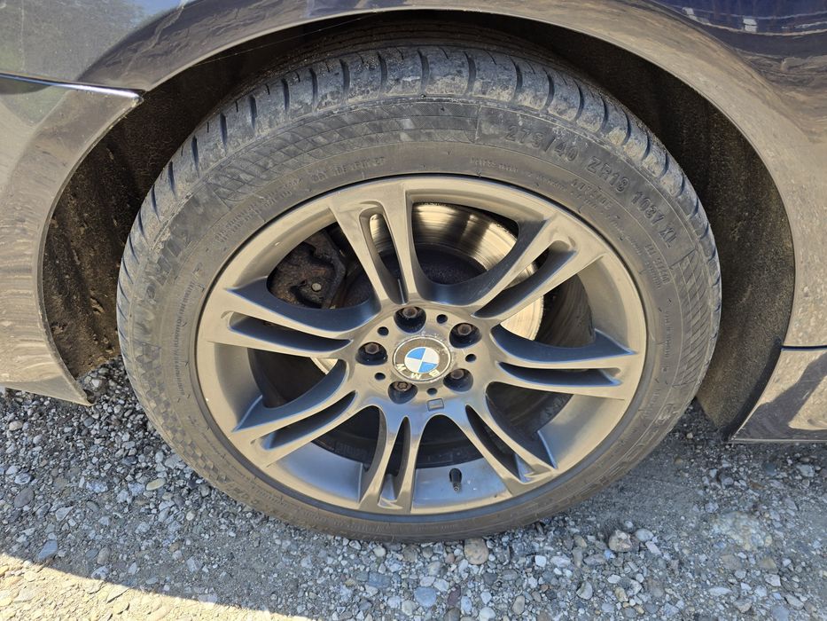 Продавам бмв ф10 520д на части