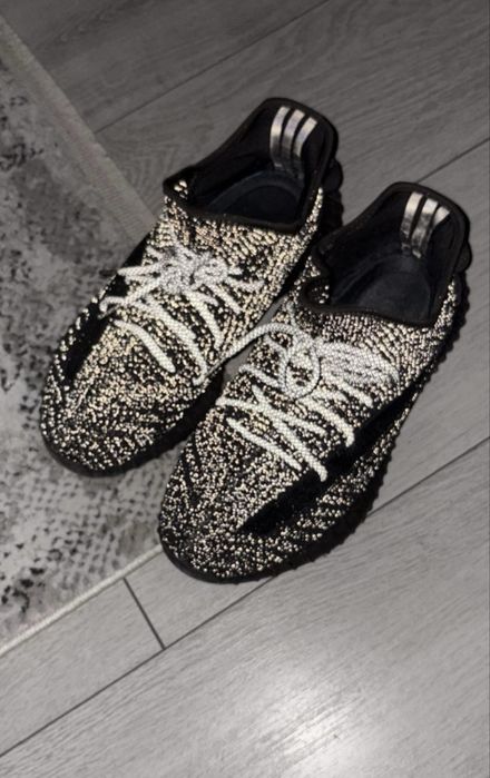 Yezzy full reflective marimea 42