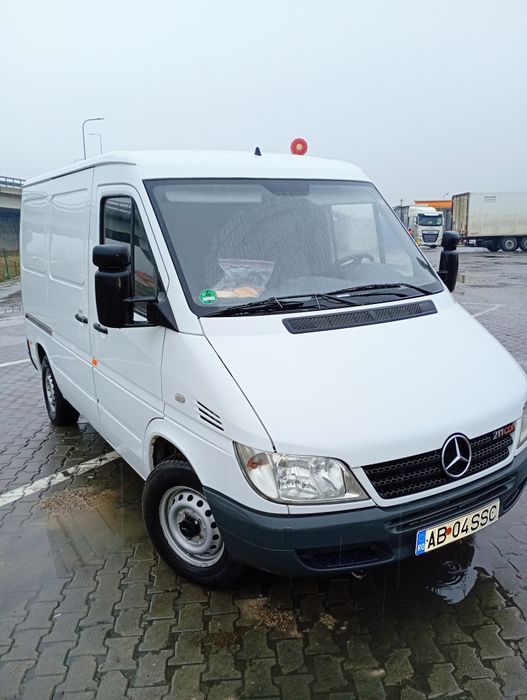Vând Mercedes sprinter 211 CDI