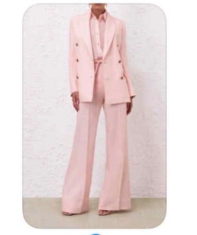 Костюм от две части по модел на Zimmermann