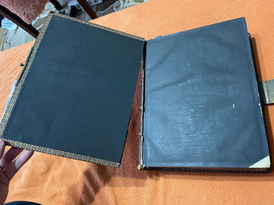 Biblia / Biblie veche , coperta  piele, engleza , 1876