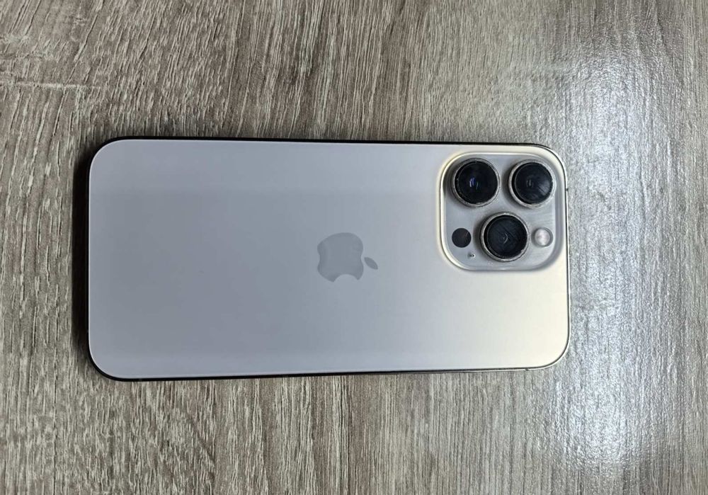 Iphone 13 pro 256 gb.Gold