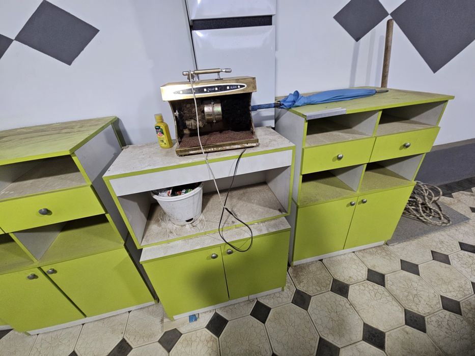 Продаем шкафчики тумбочки