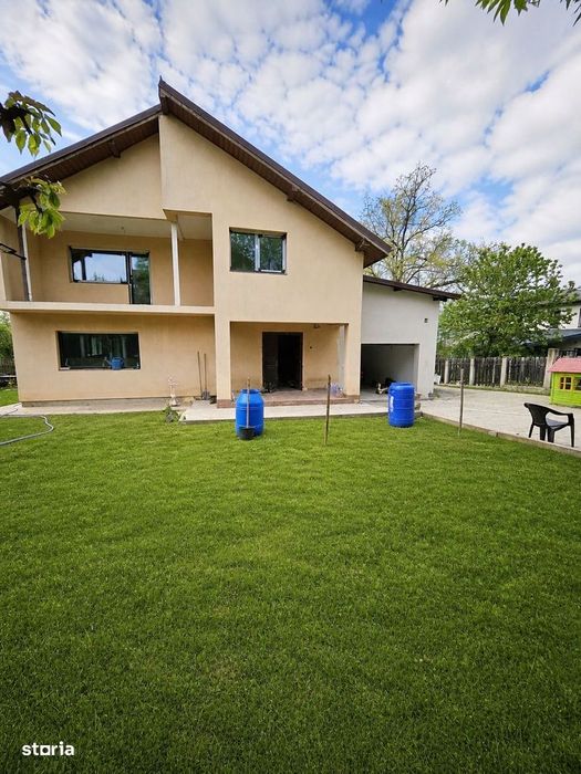Casă mare Vișani 230 mp | 3 dormitoare + living 60 mp | teren 610 mp