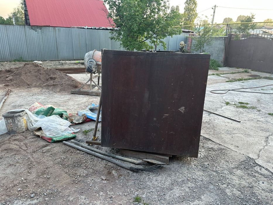 цистерна железная 3.5 тонн