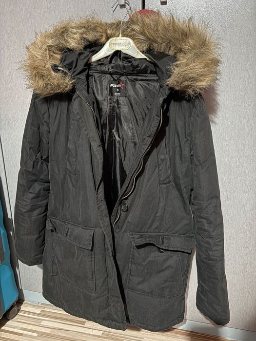 Дамско зимно яке New Yorker