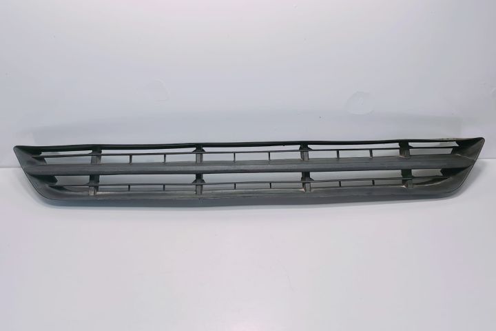 Grila bara fata 2M51A018A58ADW Ford Focus prima generatie