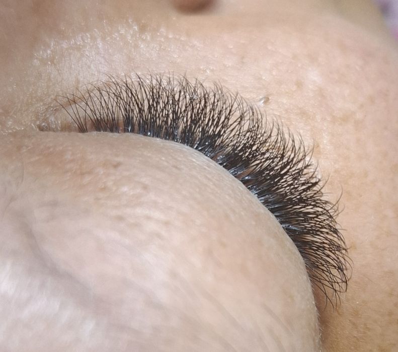 Наращивания ресниц