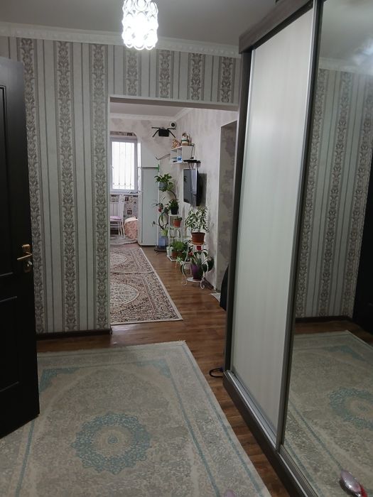 Нурсатта 3 бөлмелі үй сатылады