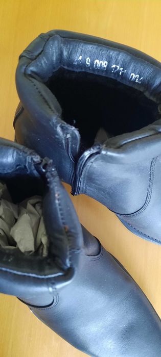 Продавам топли боти