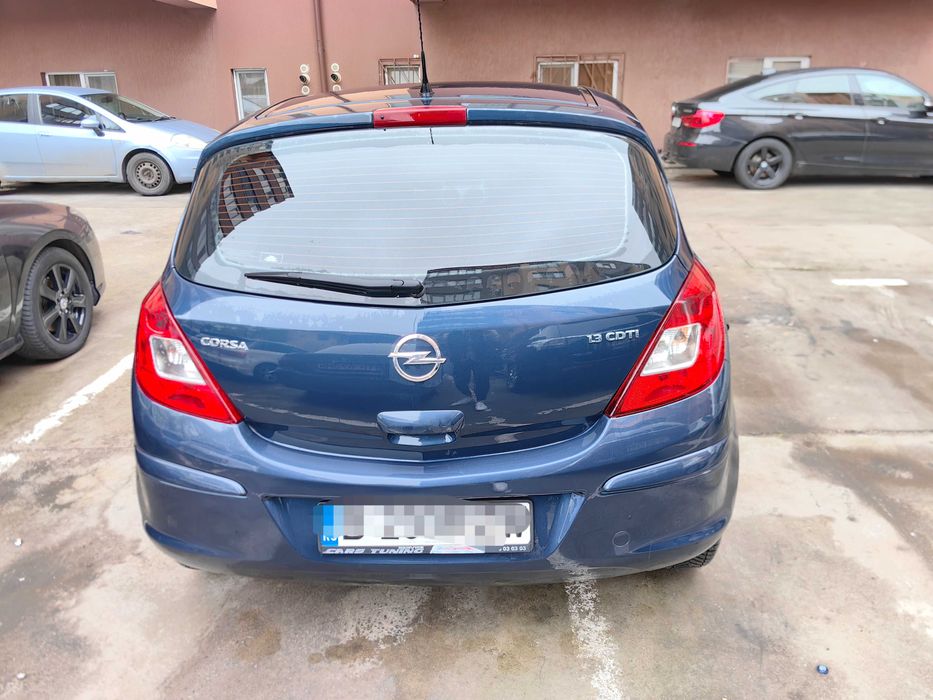 Vând Opel Corsa D