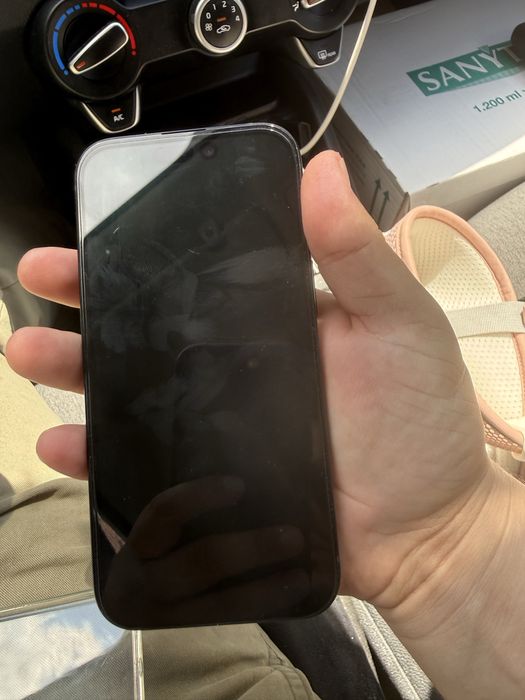 Iphone 15 baterie 100