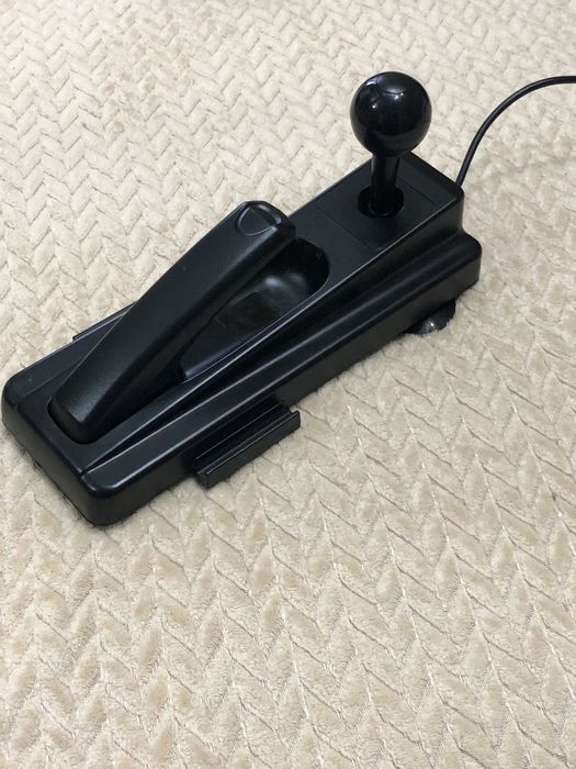 Продам игровой руль