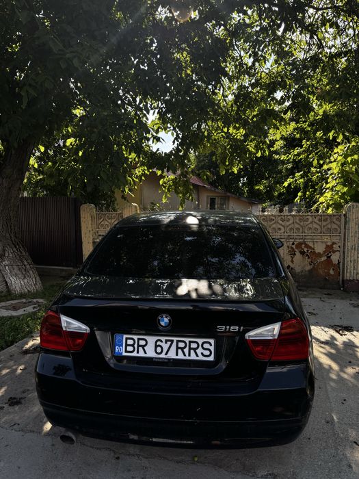 Vând BMW E90 318i