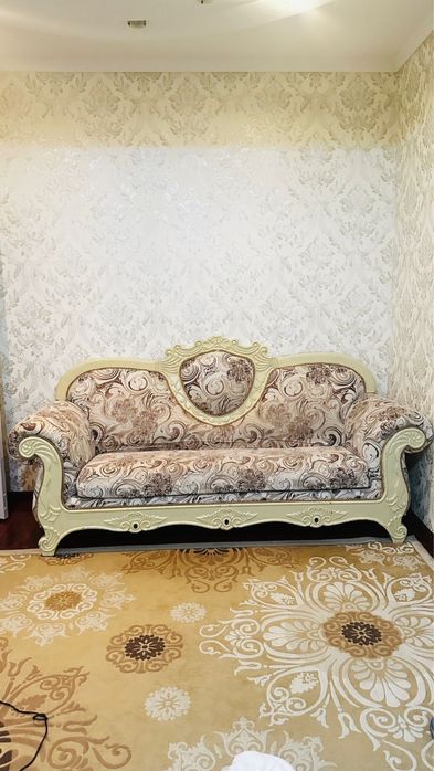 Диван сатылады 20 мын