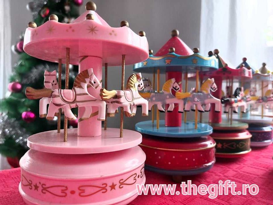 Carusel muzical cu caluti, jucarie muzicala