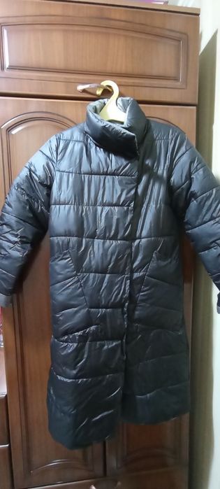 Продаю женский пуховик