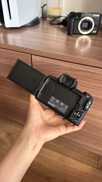 Фотоаппарат Canon eos M50