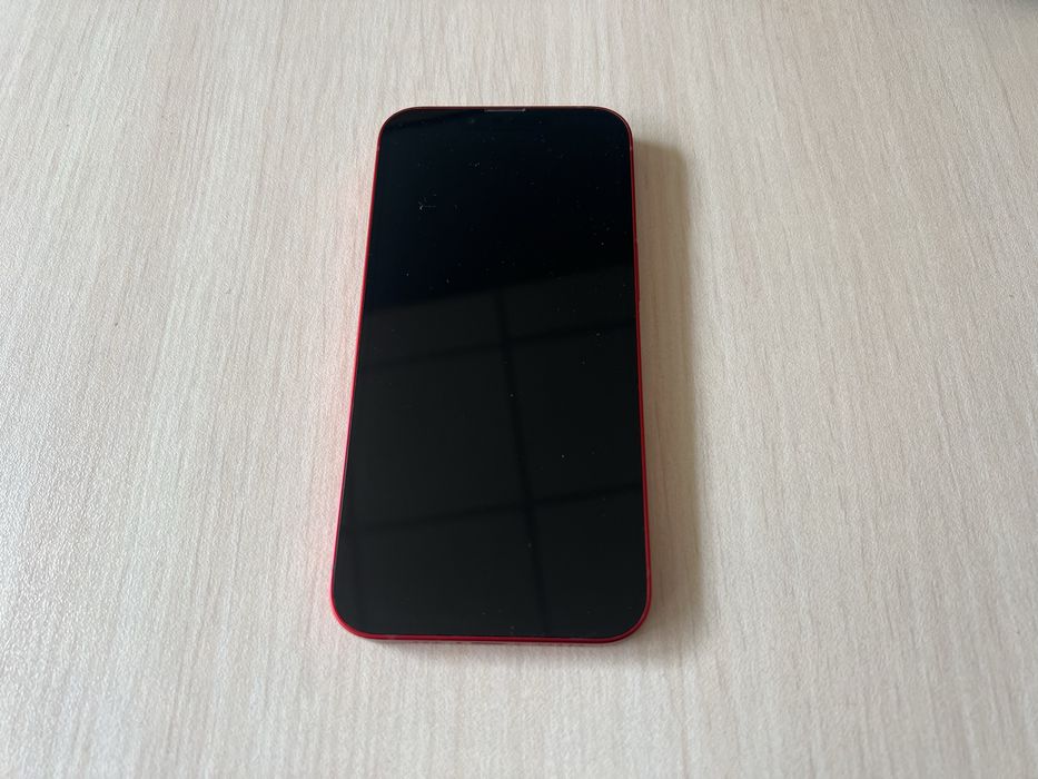 Продавам Apple iPhone 13 256GB