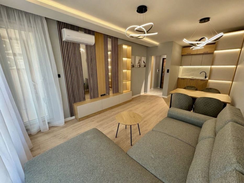 Продава се Двустаен апартамент в Пловдив, Остромила - 60 кв.м за 2250 €/кв.м - Снимка #1