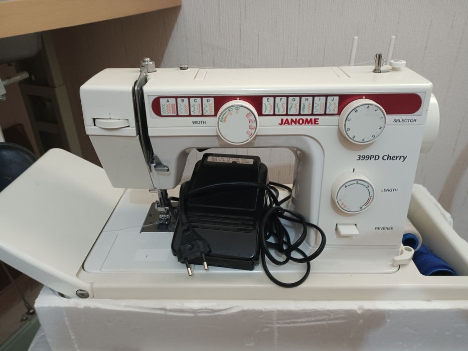 Продается швейная машина Janome