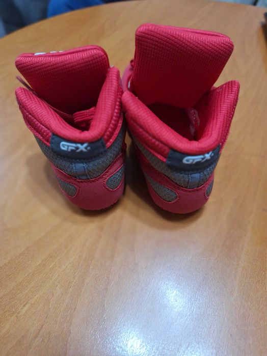 Обувки за бокс номер 31