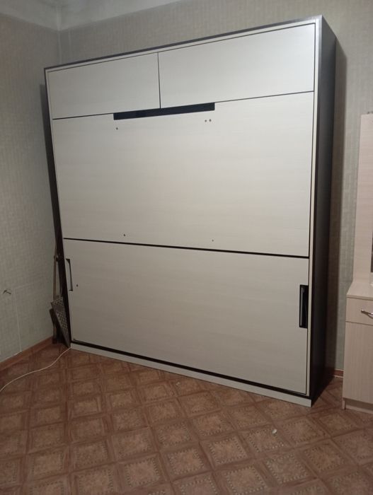 Продам двух ярусную кровать