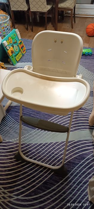 Стульчик для кормления детский